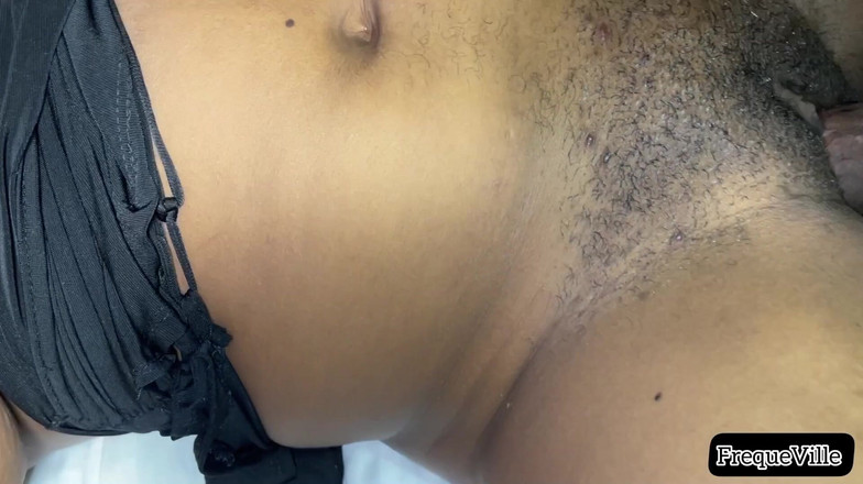 FrequeVille: Azgın kızı misyoner pozisyonunda büyük zenci yarağımla sikiyorum