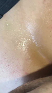 Brincou com a buceta da minha esposa saudita antes de eu colocar meu pênis na buceta dela