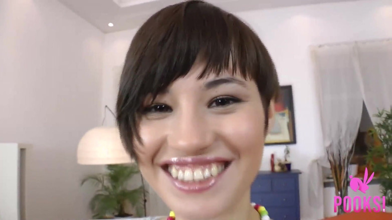 Pooksi: Full Video! Hot short haired brunette Michelle B gets super...