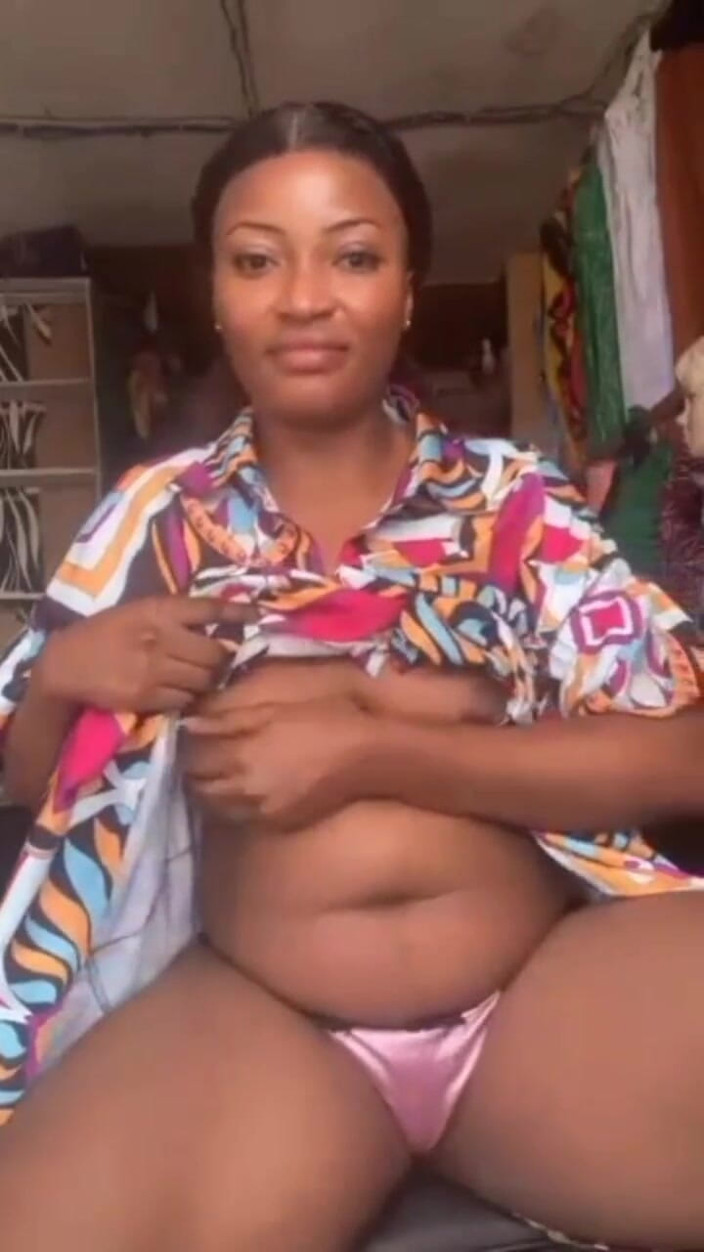 Me and my new slut: Horny Mama Masturbating Inside Her Shop,public Masterbation Sugar Mama