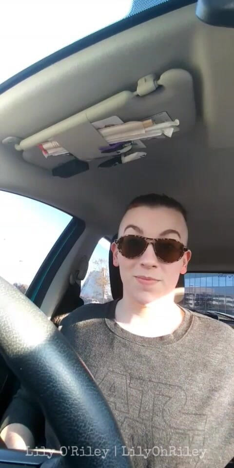 Lily O'Riley: Alt Redhead memancut mani selepas pameran awam