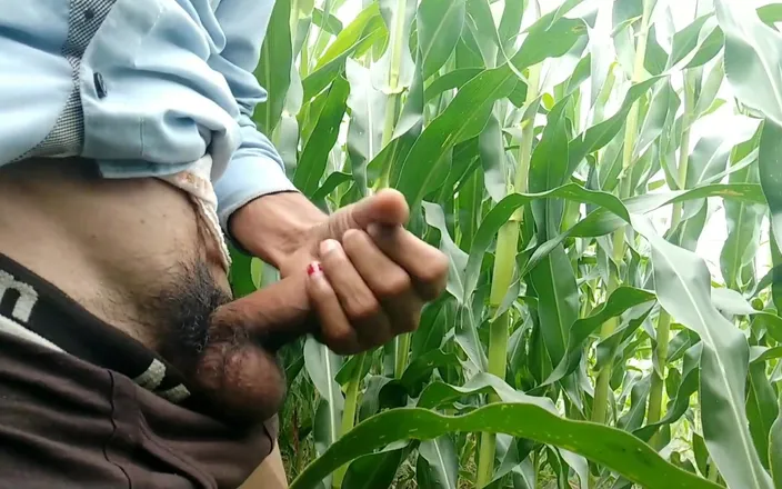Desimast7: Handjob and Hot Cumshot in Outdoor Area