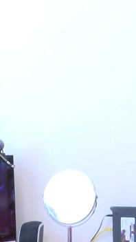 Holky sledují zákulisí své sexy scény a smějí se