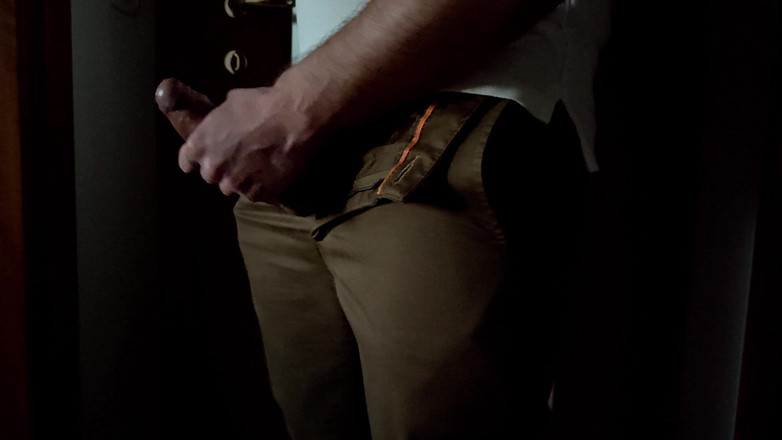 Mat Cunningham: Táta je nestydatý, když je sám doma a stříká na...