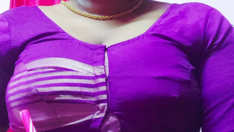 Desi Mohini: Minha professora faz sexo com meu meio-irmão