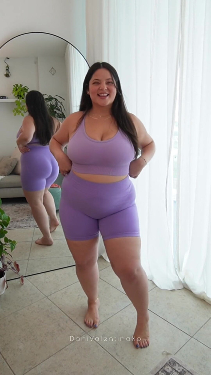 Dani Valentina: Bbw prova a haul ft crvy dani valentina
