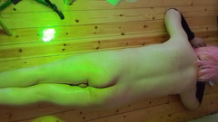 Kitty_Cross: Femboy si užívá samoolejovou masáž na jeho velkém zadku