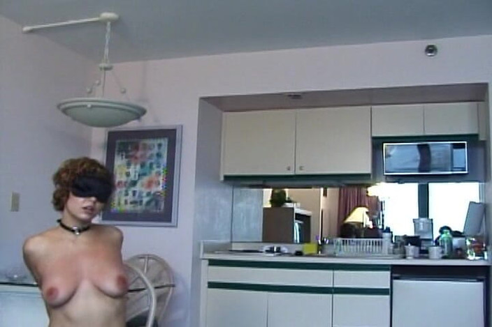 NM fetish femdom videos by Princess Nikki Cruel: Fa tutto ciò che il suo padrone le dice