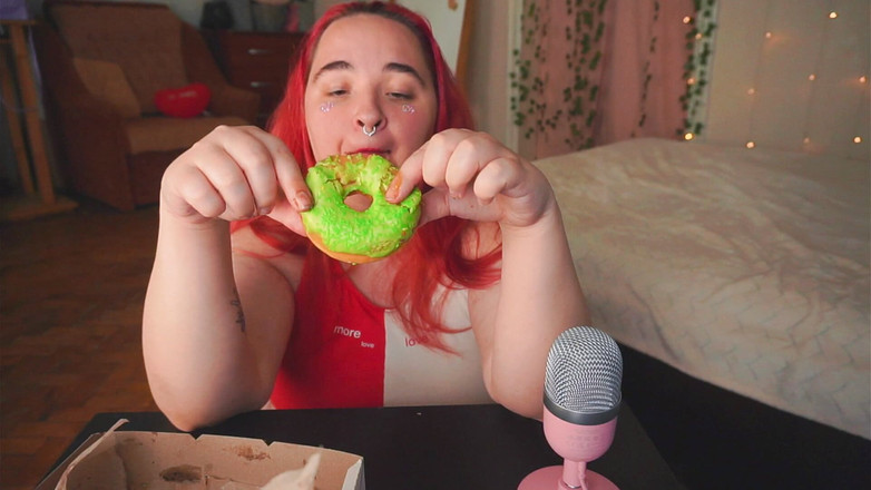 AssGives: Lízání koblih na zakázku