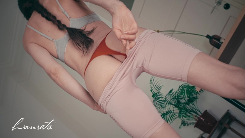 Lanreta: How to Find a Table Corner! Humping and Squirting Orgasm
