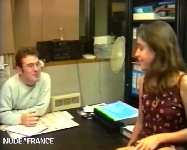 La France a Poil: Michaelle, 20 tahun yang mahu menghisap!