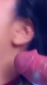 Tranny Fucks Threesome Guys Until Cumshot in the Ass