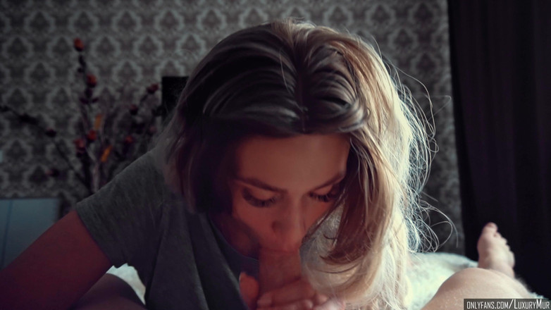 ReplayXXXLady: POV Kotě bere ptáka hluboko, zatímco její rodiče jsou pryč -...