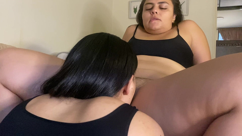 MeliMack: Memekku dijilat sama sahabatku sampai muncrat