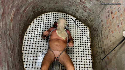 Mistress April: Dominatrix Mistress April - Waterboarding - Capture 2