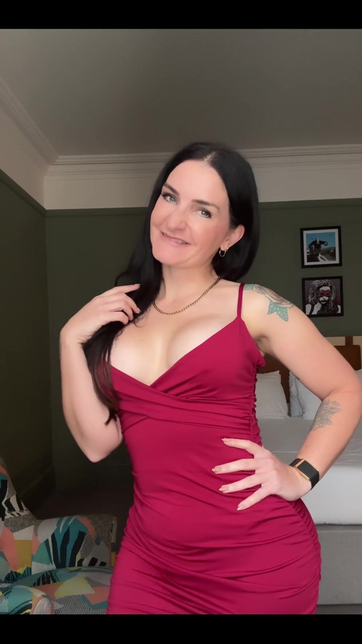 Adreena Winters: 情人节的一个月是适合那些能满足女人的男人的