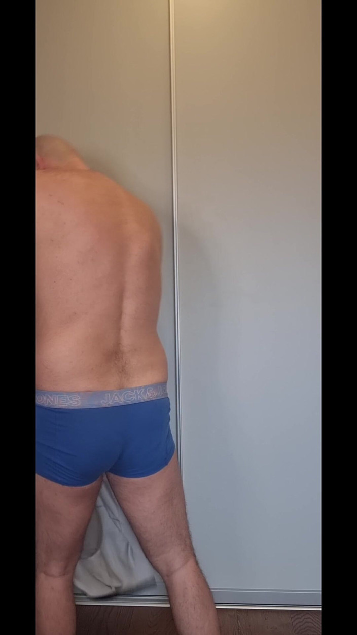 ShyCummerBoy: Striptis dan dengan pancutan mani liar