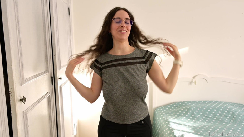 ElizaTheModel: Eski sevgilini doğur