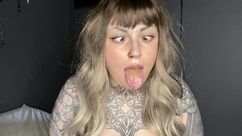 Miss Valentina: Ahegao maakt je zwak