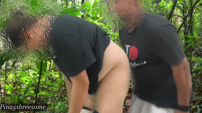 Pinay Threesome: Beautiful Asian Wife Fuck Outdoor. Sex in Jungle. Desi Village...