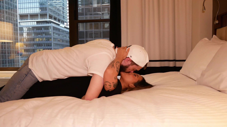 Passions Only: Namorada com tesão quer ser fodida no cu