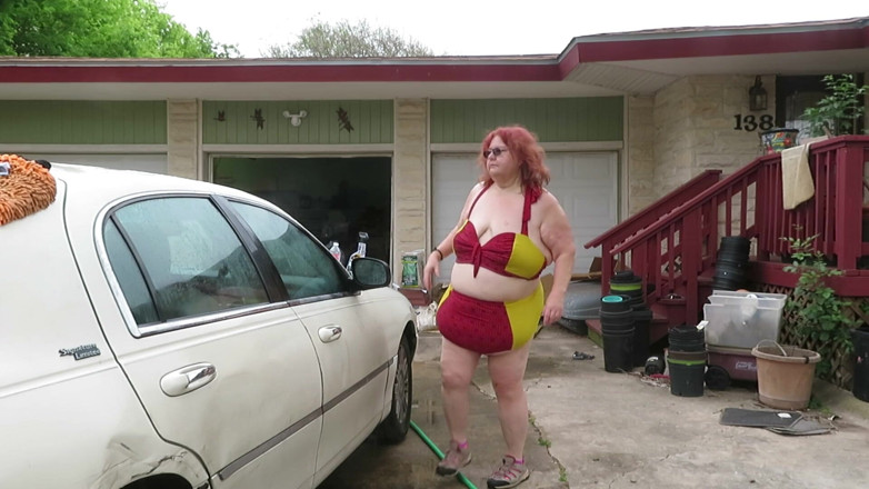 BBW nurse Vicki adventures with friends: BBW car wash more flashing nurse VICKI BBW big as...