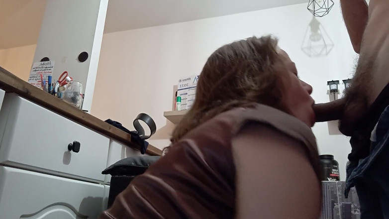 Sexy O2: Rush, Franse amateur, op zijn hondjes neuken, lul zuigen, gekeerde...