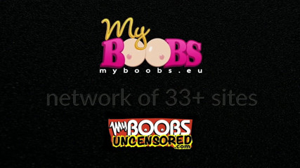 My Boobs: Nina memeli iş yapıyor ve göğüslerine tükürüyor
