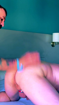 Christian Hunter Soft Dom Vira Fode Sub Fundo Rober Bolas Profundas Em Sua Garganta E Bunda até Que Ele Está Cheio De Porra