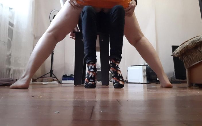Lesbian-candys: 我热辣的老师勾引我并把她的全身都揉搓到我身上 - lesbian-candys