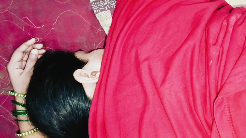 Sexy_girl_nehu: ฉันเย็ดตูดแน่น ๆ ของ bhabhi และลึกเข้าไปในนั้นและฉันก็ทําให้เธอดูดควยฉันด้วย