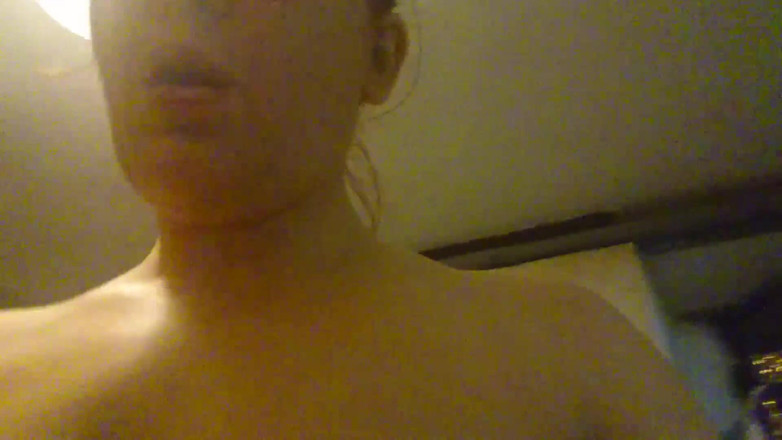 Nicoletta Embassi: Armpits fetish close up
