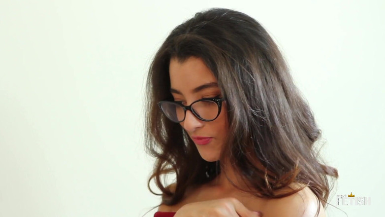 Kings Of Fetish: do kaamuk kaale baal vaali lesbiyan apni tang choot khaane...