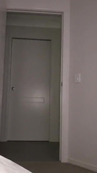 La troia cosplay kiki lo concede dopo aver visto la dimensione del mio cazzo