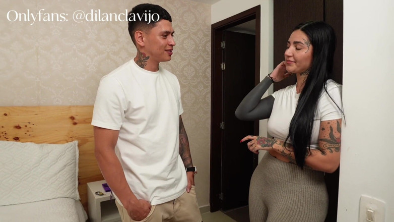 DilanClavijo: Quiere Venderme El Apartamento Pero Su Culo Esta Mejor