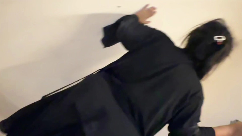 Aria Mia: Pembantu hotel pantat besar Arab membersihkan kamarku