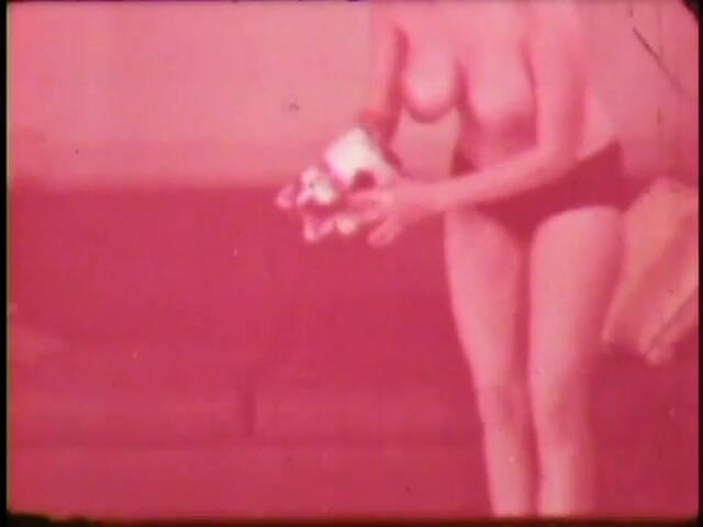 Vintage Usa: Hot vintage MILFS sensual stripping