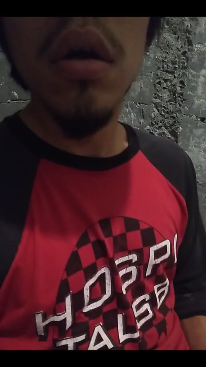 AlexAlejandro13: Menyentak
