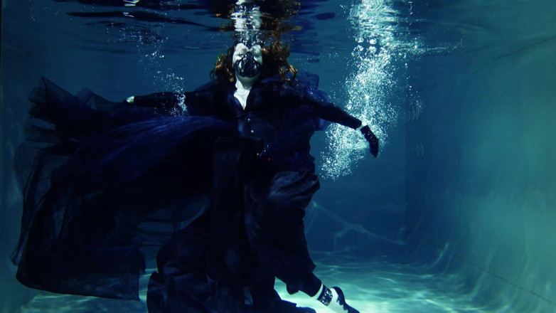 Arya Grander: Underwater shooting - full backstage