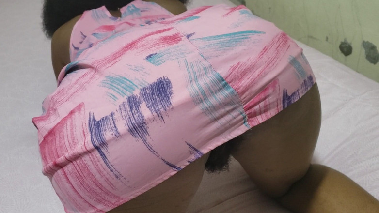 Lovemina: Гарненька велика дупа виглядає ідеально