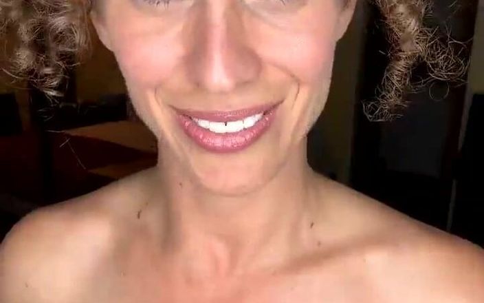 VibeWithMommy: Hey çocuklar, size bazı sorular sormak istiyorum!
