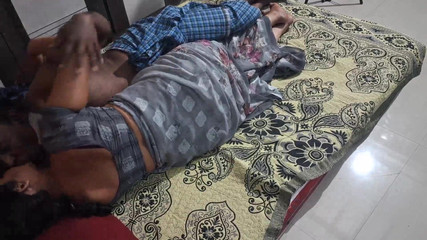 Sexy sindu: Kakak ipar india seksi dengan kain sperma