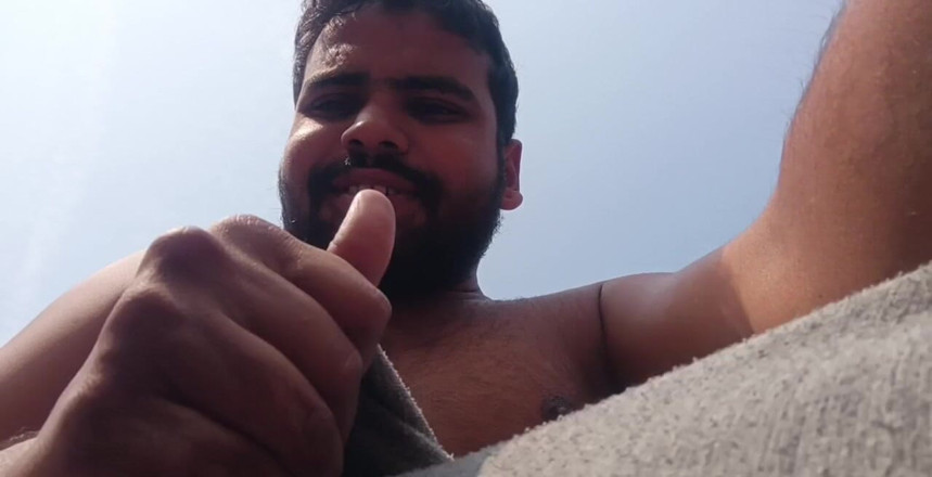 IsmaatDeva: Terasta tam eğlence hissi ile sikişen ateşli bir video izliyorum