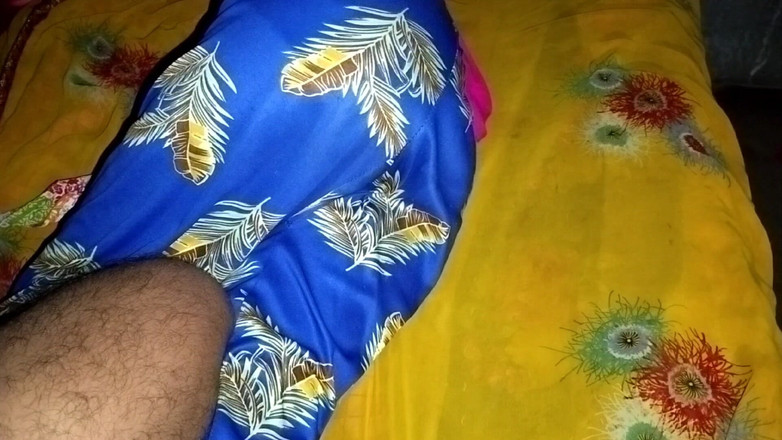 Priya_Sena_26: Indická desi v právu sex video v místnosti divoce XXX...