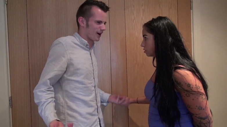 Family Fuckers: Lucky guy fucks his sensational stepmom