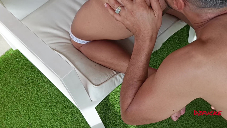 Dzfucke: It's Hot on the Terrace