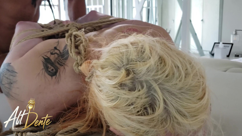 Alt Dente: Rough &amp;restrained 2 - Hardcore Trans Anal Bondage Com Ela Toda Amarrada