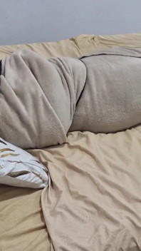 Bị trói và đụ bằng chân