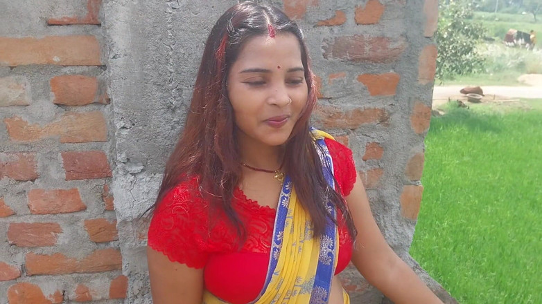 Pooja raniji: Deshi Pooja Bhabhi přijít do nejstaršího domu Chhat rychlé video šukání...