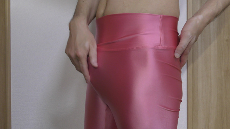 LovePantyBoy: Melancap dengan bingkap merah jambu satin